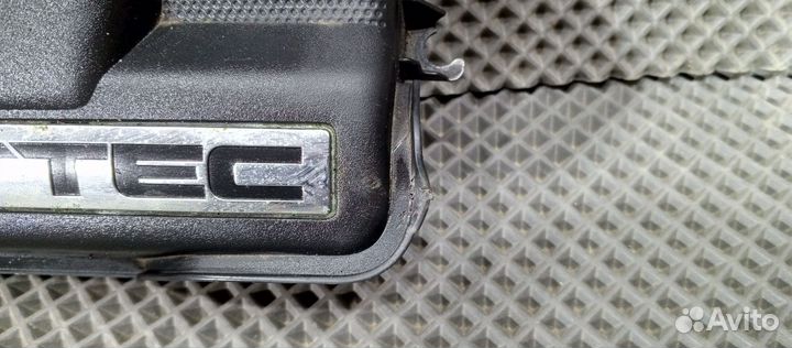 Декоративная крышка двигателя на Honda Civic 4d/5d