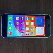 iPhone SE, 64 ГБ