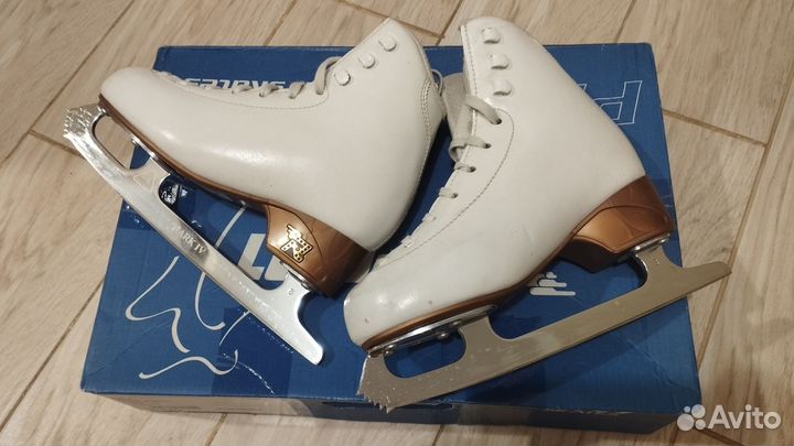 Фигурные коньки Risport Antares 210