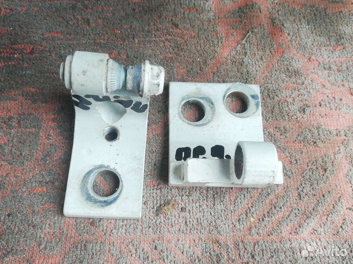 Петля Шкода Фабия 1