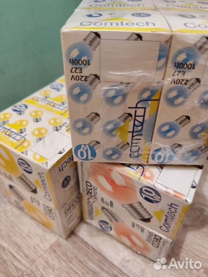 Лампа накаливания: оранжевый, синий, жёлт