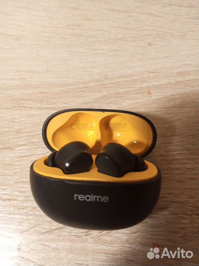 Realme buds t100