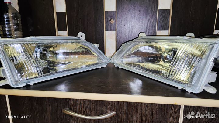 Фары на toyota carina