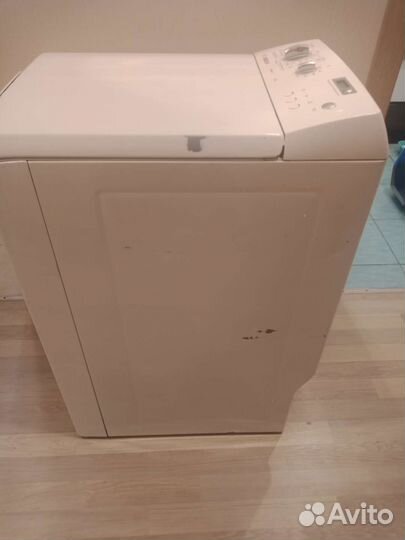 Стиральная машина с вертикальной загрузкой