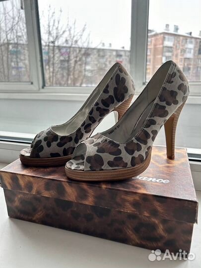 Туфли женские