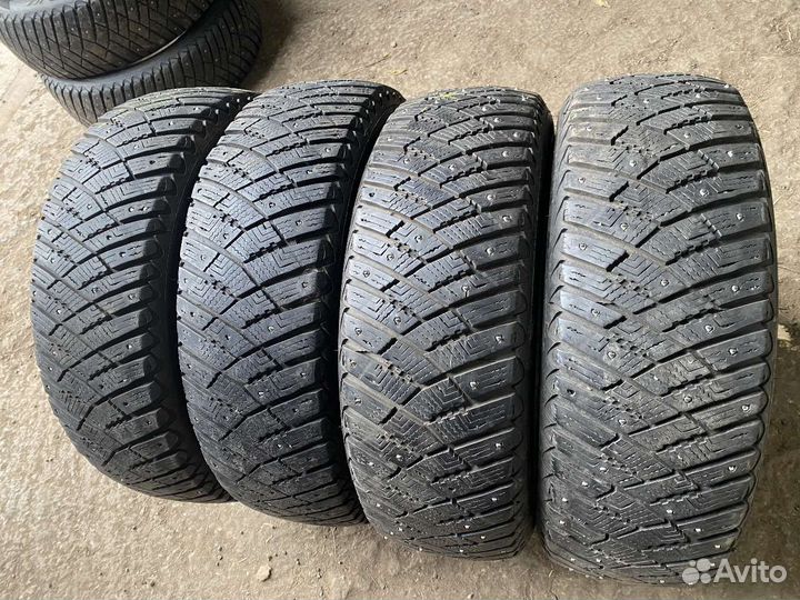 Goodyear Ultragrip Ice Arctic 195/65 R15