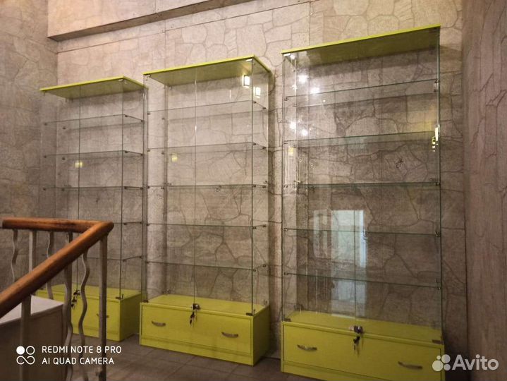 Витрины с накопителем новые