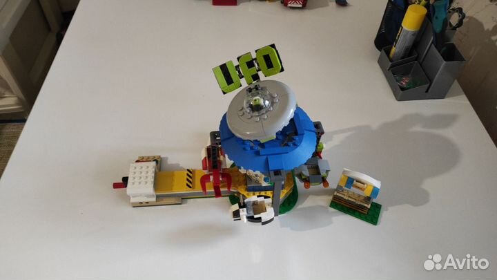 Lego creator 31095