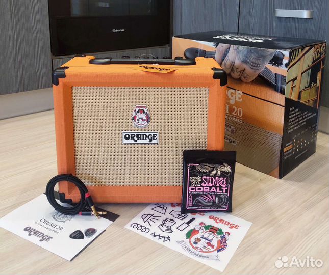 Orange Crush 20 + Кабель, струны (комбоусилитель)