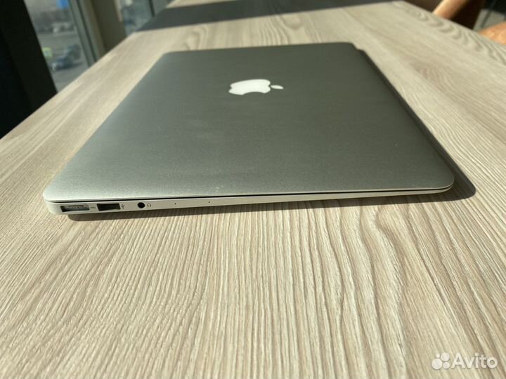 Apple MacBook Air 2012