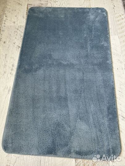 Антискользящий коврик для ванной синий 60/100