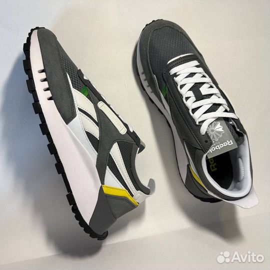 Кроссовки Reebok Classic Lifestyle LUX новые