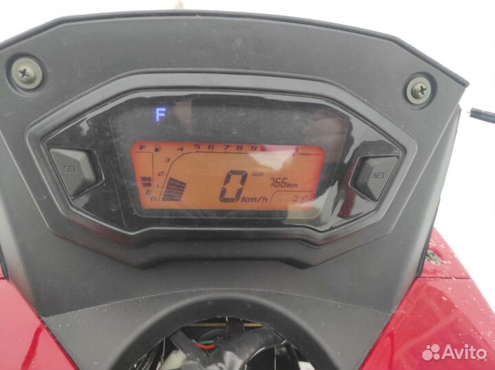 Продам снегоход стелс 150