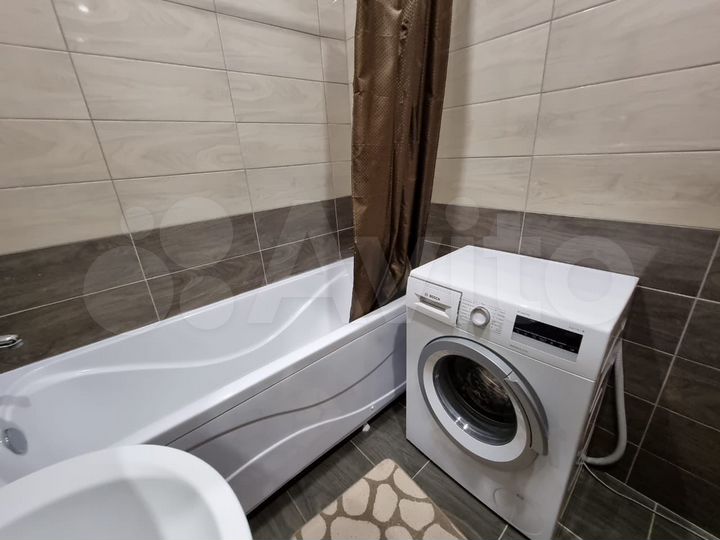 2-к. квартира, 60 м², 3/21 эт.