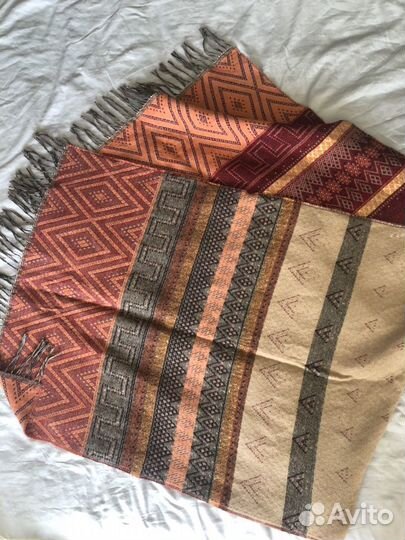 Шерстяной палантин