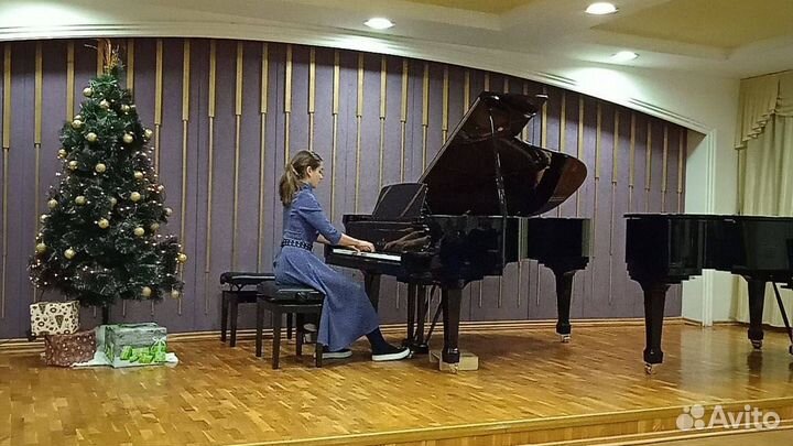 Преподаватель по фортепиано