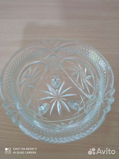 Хрустальная конфетница