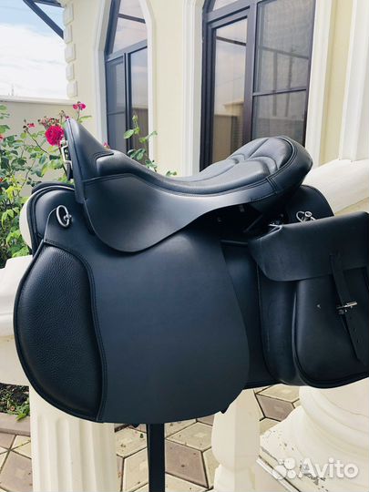 Седло для лошади