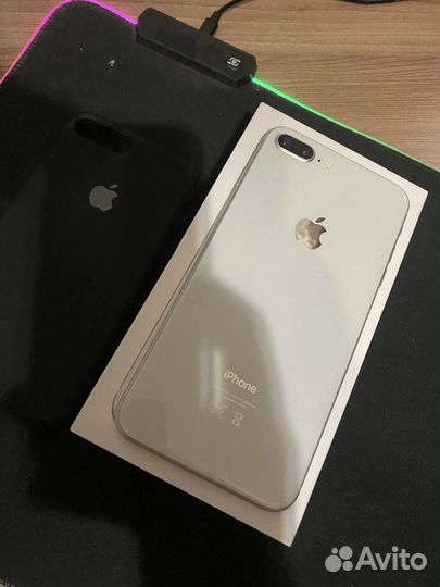 iPhone 8 Plus, 64 ГБ