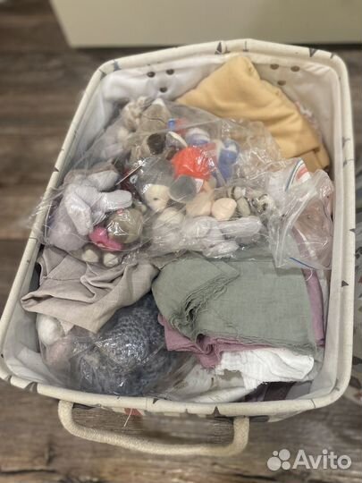 Ткани и аксесуары для пошива интерьерных кукол