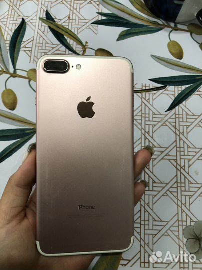 Телефон iPhone 7 plus