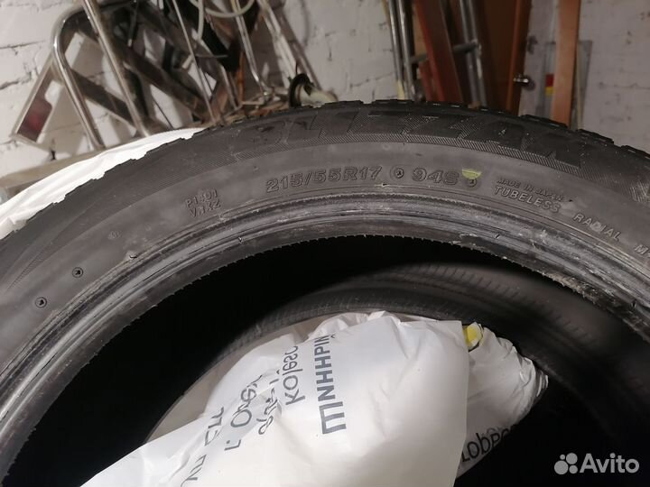 Bridgestone Blizzak VRX 21.5/55 R17 94