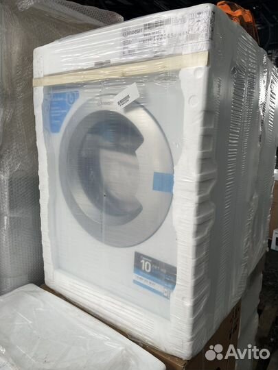 Стиральная машина Indesit bwsa 51051 S. Новая
