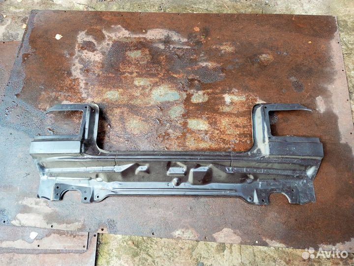 Задняя панель Toyota corolla 1.6T 1988