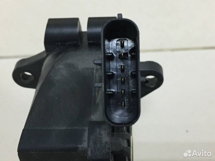 Педаль газа Skoda Rapid 2019