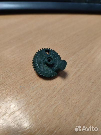 Шестеренка привода замка багажника KIA RIO-XLine