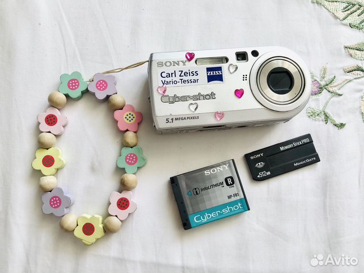 Компактный фотоаппарат Sony Cyber-shot DSC-P100