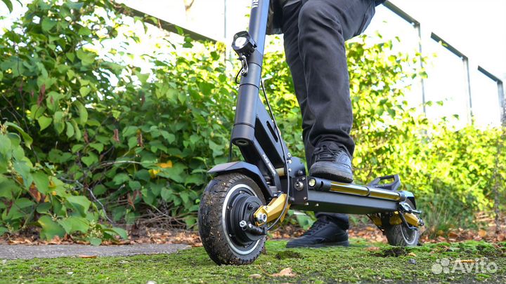 Электросамокат White Siberia Sputnik 2000W