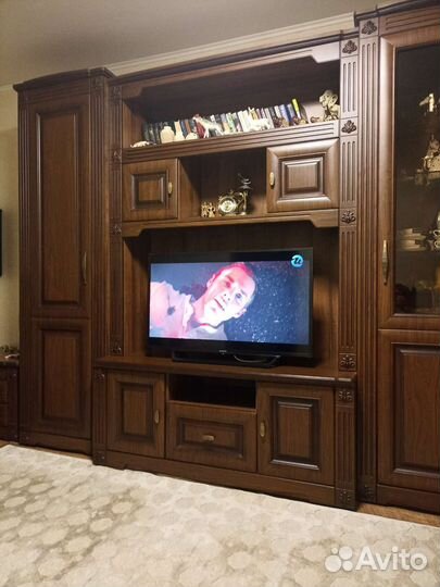 Стенка в гостиную со шкафом новая