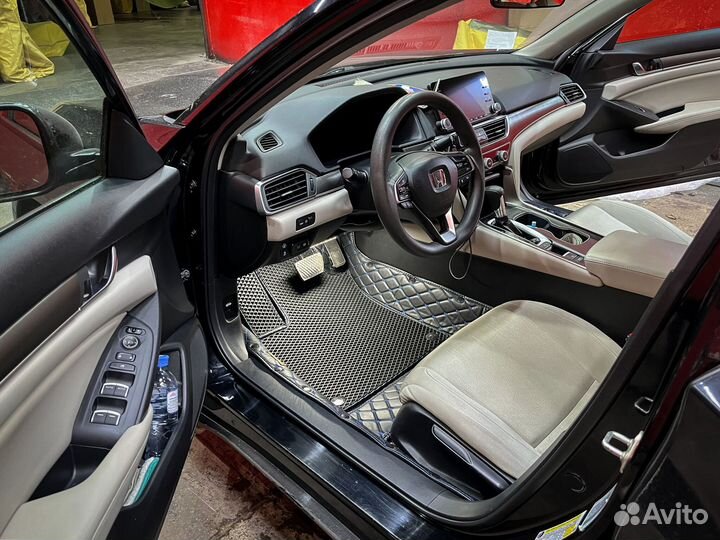 Коврик из экокожи для Honda Accord