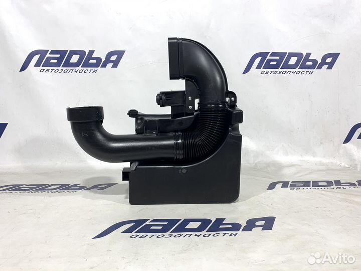 Резонатор воздушного фильтра Hyundai Solaris(10)