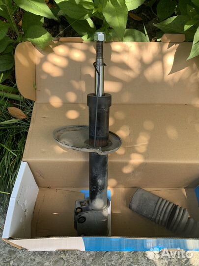 Амортизаторы для nissan альмера g15,Ларгус