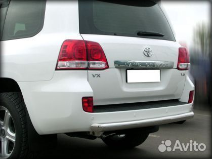 Защита заднего бампера Toyota Land Cruiser 200