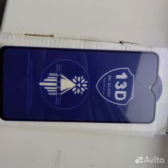 Защитное стекло на xiaomi rdmi 8 pro. Новое