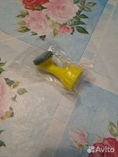 Насадка - лейка на бутылку