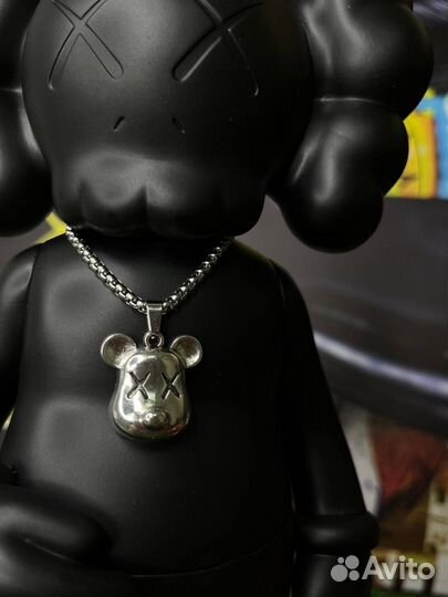 Цепочка kaws