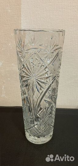 Большая хрустальная ваза