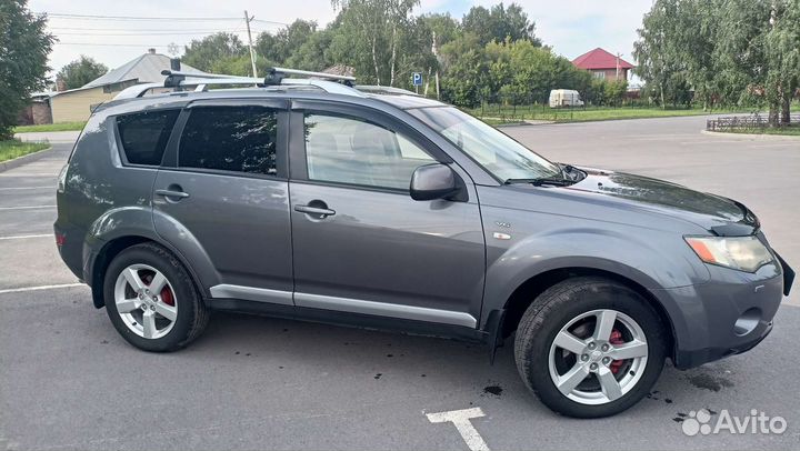 Mitsubishi Outlander 3.0 AT, 2008, 240 000 км