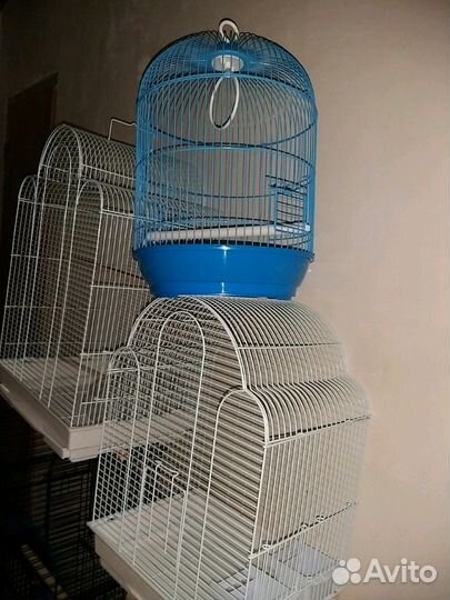Клетка большая для крупного попугая