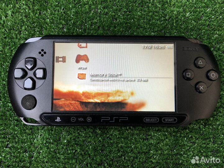 Sony PSP Street Playstation Prtable e1004 Комплект