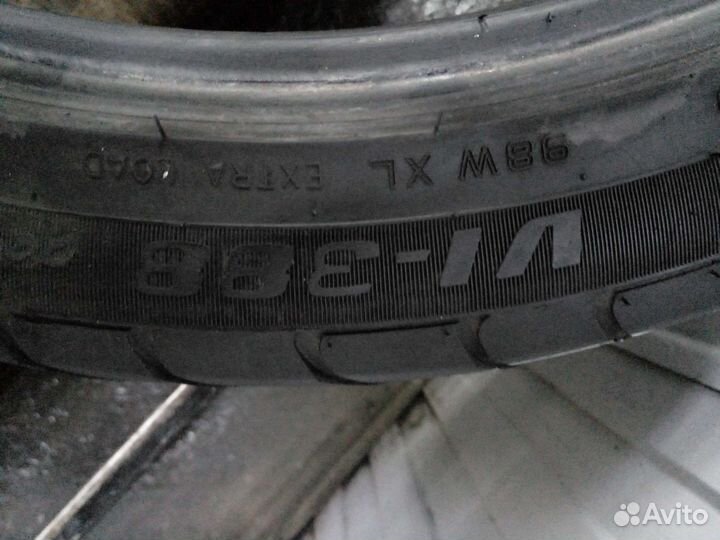 Ovation VI-388 245/40 R19 98W