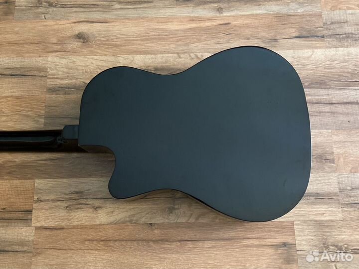Гитара акустическая в отличном состоянии