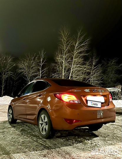 Hyundai Solaris 1.4 AT, 2015, 100 000 км