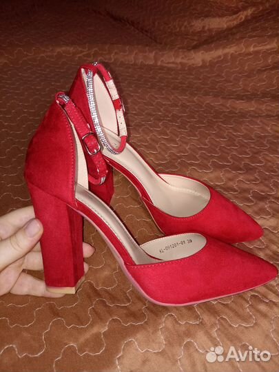 Туфли женские 39 размер красные