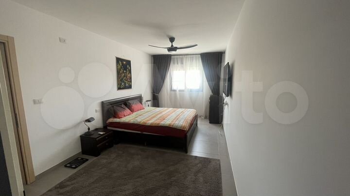 3-к. квартира, 96,3 м², 1/3 эт.