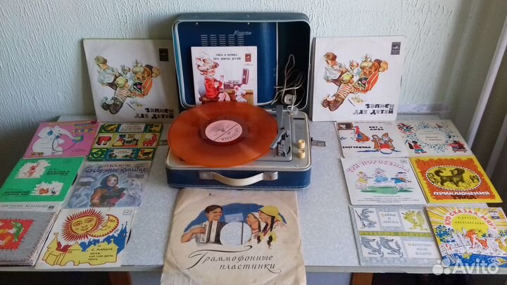 Абсолютно рабочий ламповый электрофон